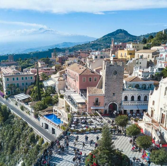 Апартаменти Taormina Castle And Sea View Екстер'єр фото